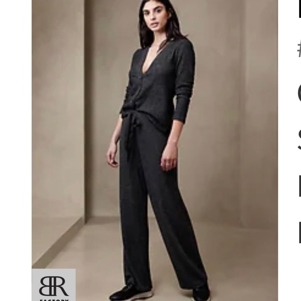 Banana Republic Factory Brushed Marl Pant in Black Heather, XXL.
